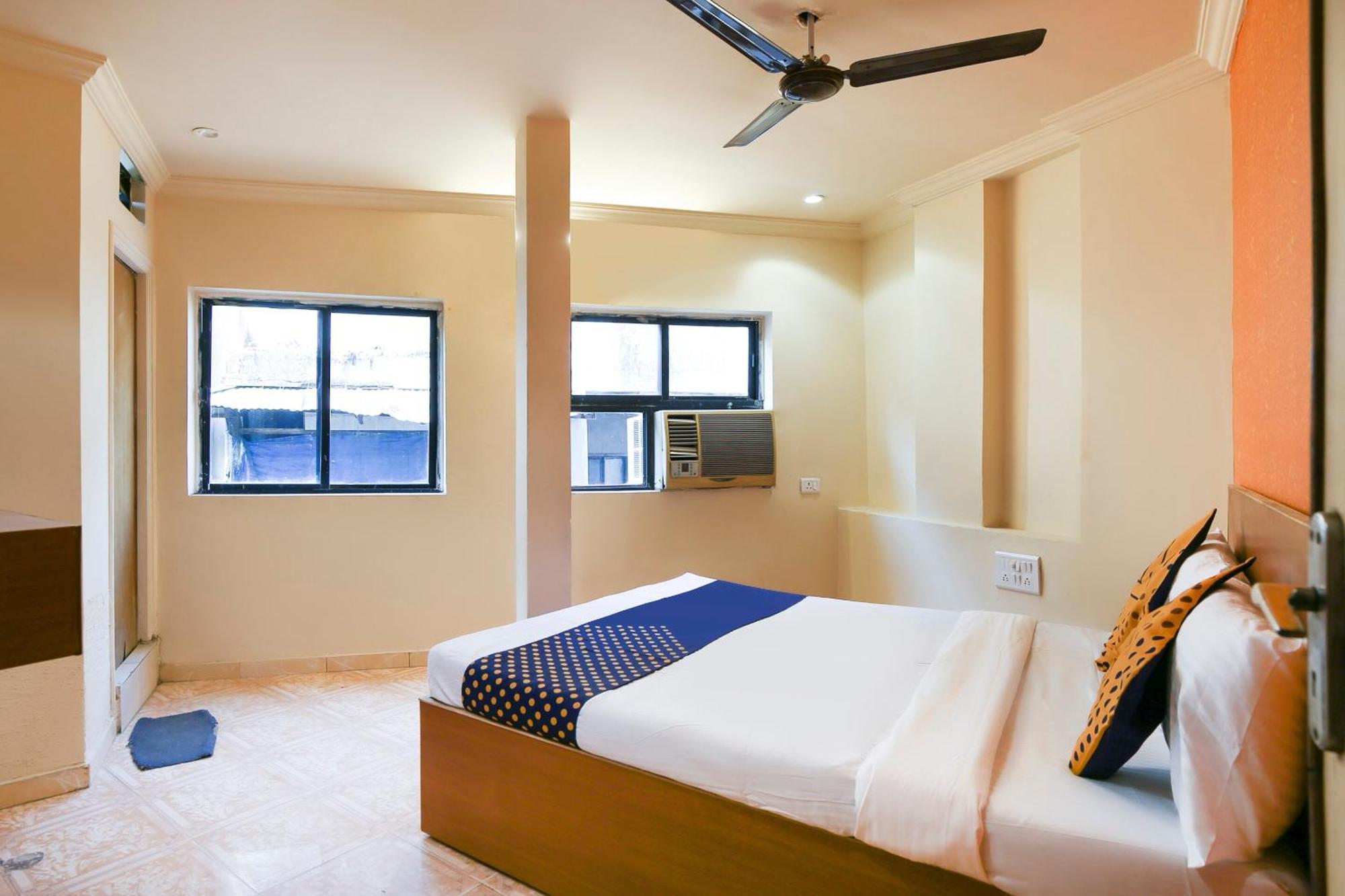 Hotel O Super Guest House Ahmedabad Exterior photo