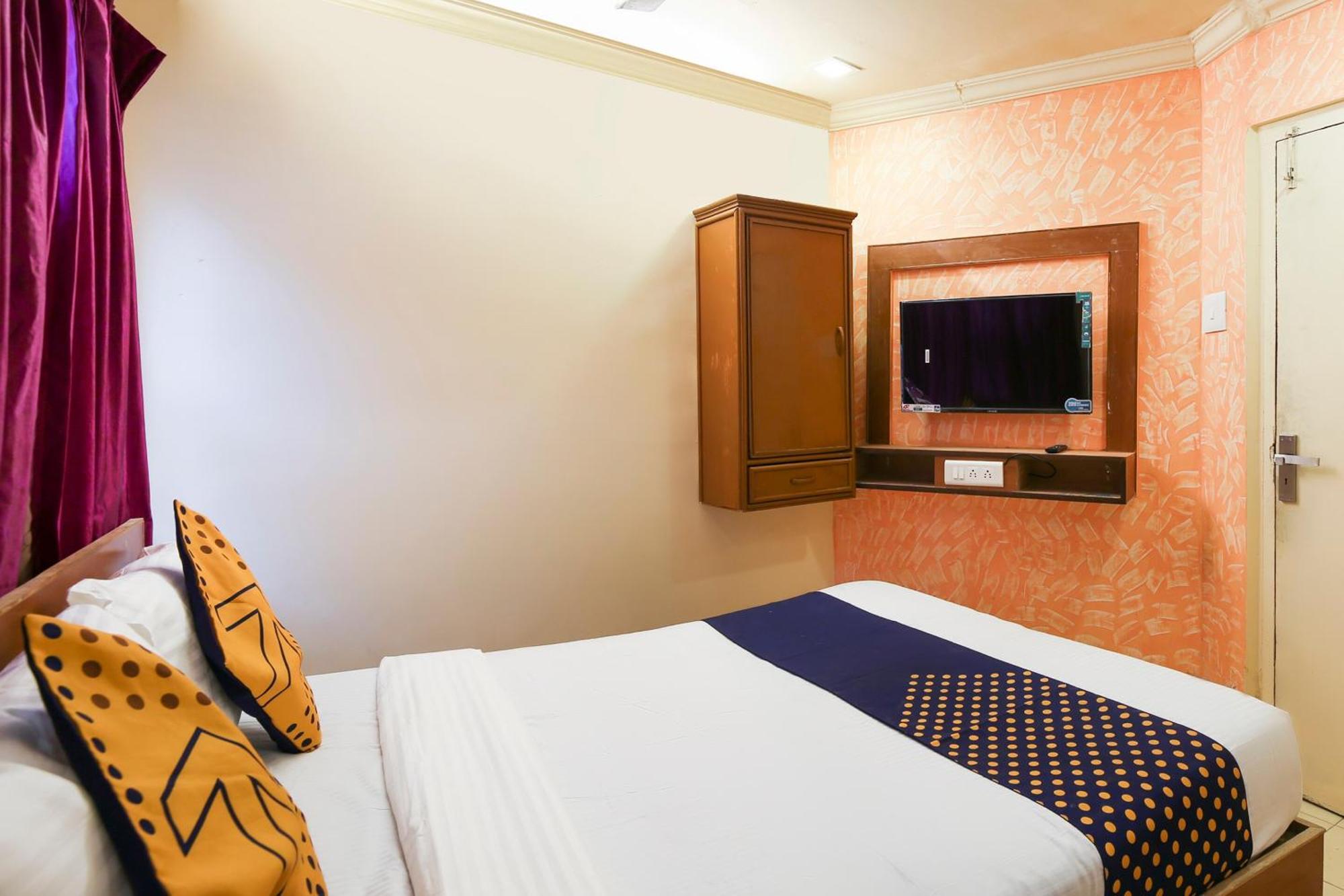 Hotel O Super Guest House Ahmedabad Exterior photo