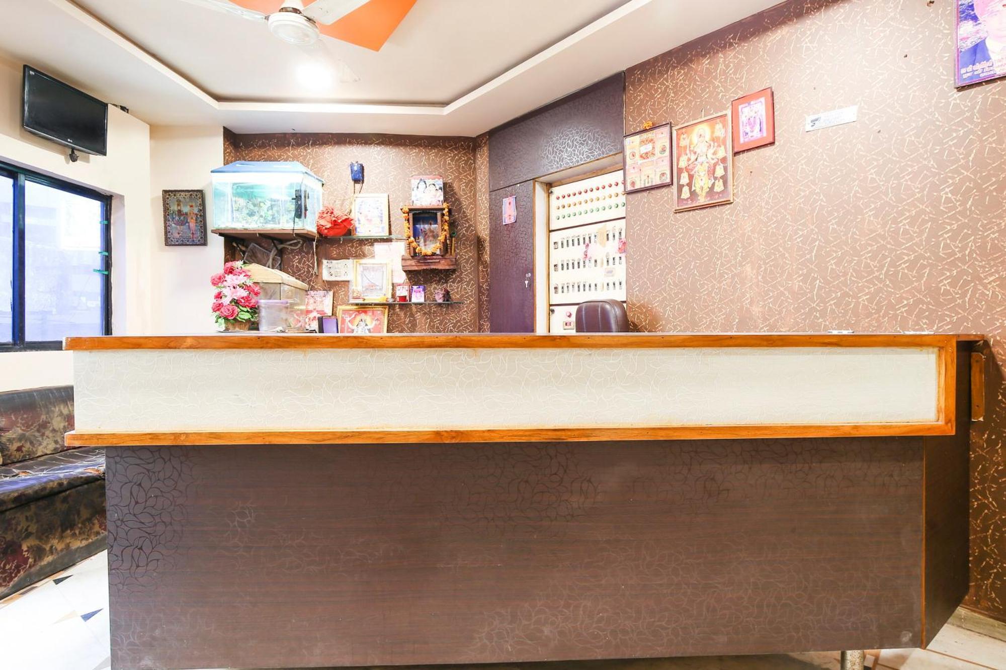 Hotel O Super Guest House Ahmedabad Exterior photo